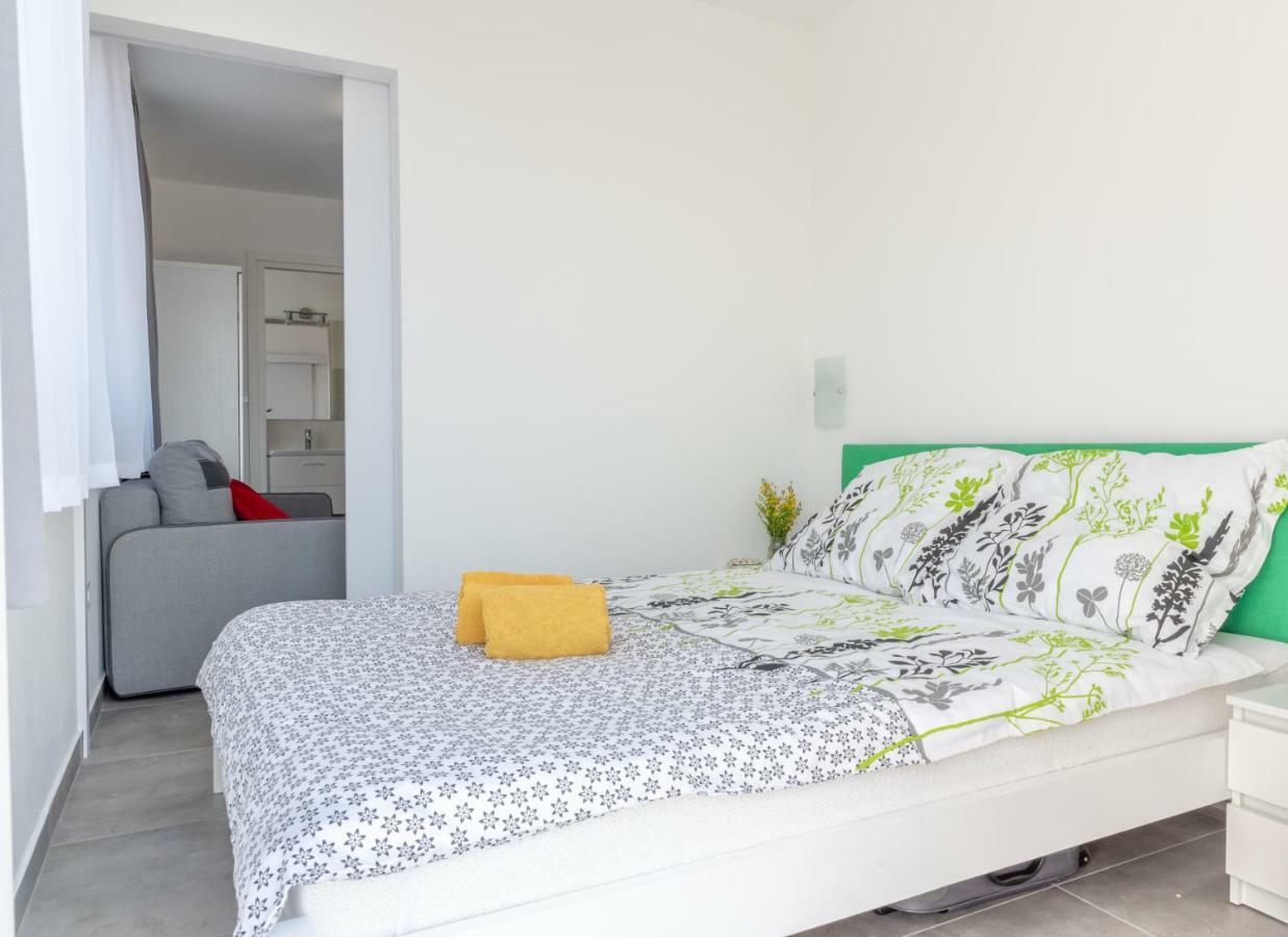 Apartmani Dalmacjia Grebaštica Exterior foto